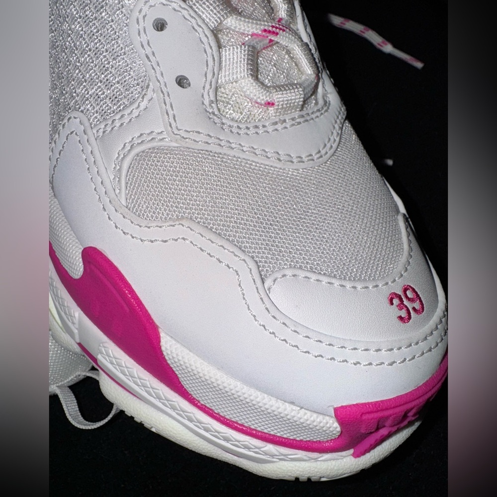 Balenciaga sneakers - Picture 4 of 11